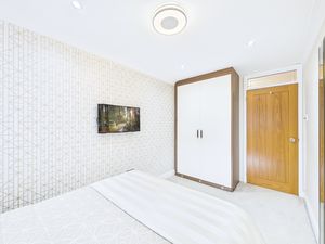 Photo 11- click for photo gallery